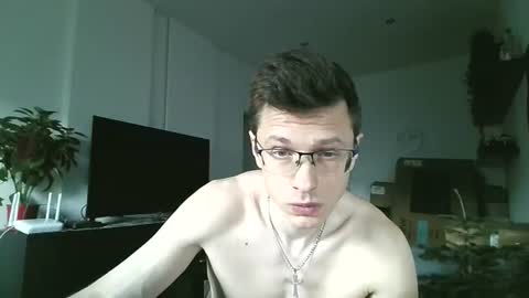 Andrew independent model 2000-0000 CET daily online show from June 24, 6:15 pm