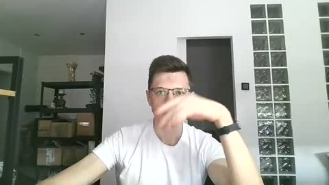 Andrew independent model 2000-0000 CET daily online show from August 3, 12:33 pm