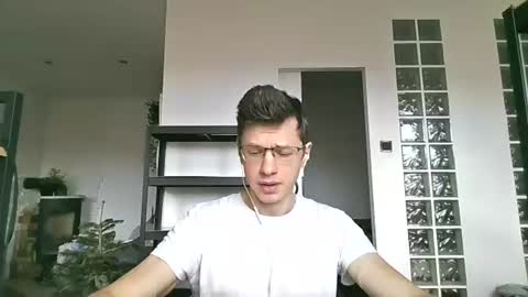 Andrew independent model 2000-0000 CET daily online show from July 9, 9:57 am