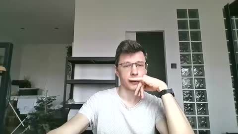 Andrew independent model 2000-0000 CET daily online show from July 10, 10:42 am
