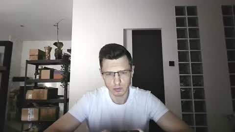 Andrew independent model 2000-0000 CET daily online show from July 30, 12:06 pm