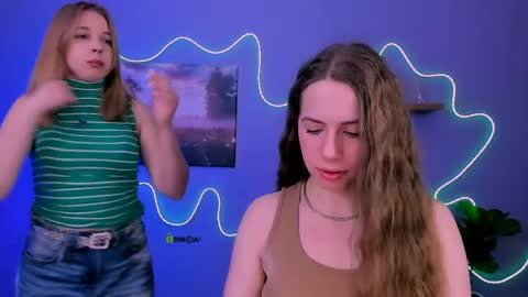 Sweet Lumi online show from April 27, 7:39 am
