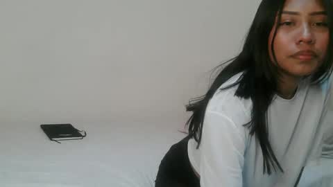 Lumyx Lia online show from March 3, 5:25 am