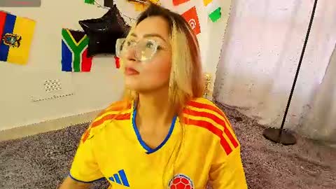 luna__velvet online show from June 23, 2:23 pm