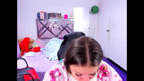 luna_analya online show from June 8, 6:20 pm