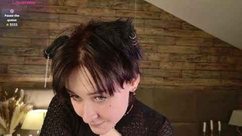 luna_backer online show from March 17, 9:42 pm