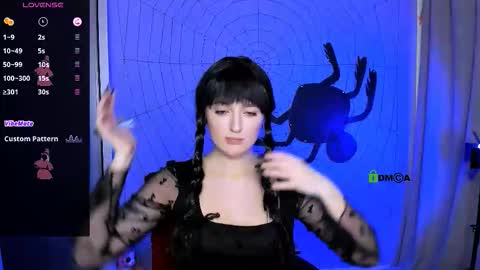 luna_berryy online show from October 24, 7:47 pm