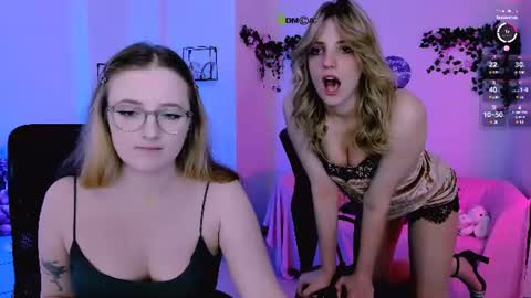 luna_berryy online show from July 8, 6:55 pm