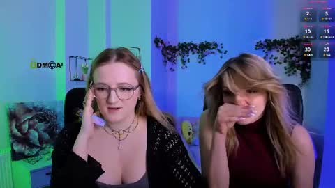 luna_berryy online show from June 17, 7:19 pm
