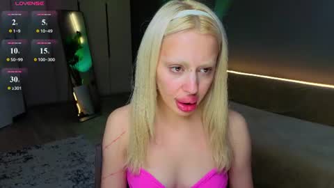 luna_beverly online show from July 13, 9:07 pm
