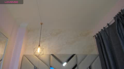  Luna  online show from March 9, 2:38 am