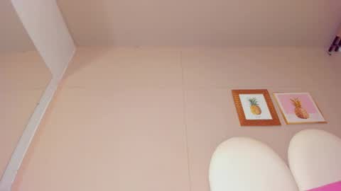 ..Luna.. online show from April 24, 1:13 pm