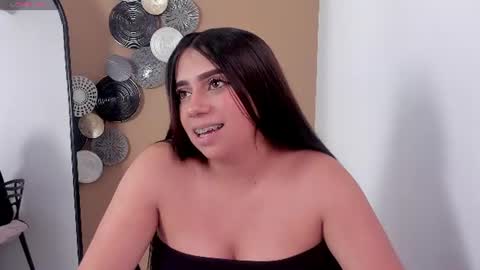 luna_cute14 online show from June 22, 10:17 pm