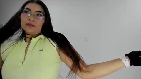 luna  online show from November 14, 11:12 am