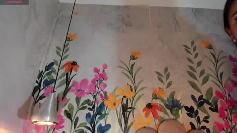 luna_ferrari online show from May 2, 12:00 pm