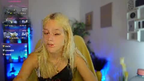 luna_grace18 online show from June 18, 2:33 pm