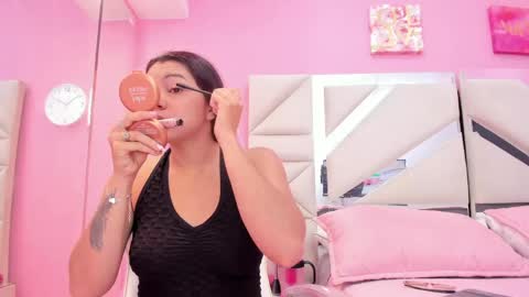 luna_hix online show from May 6, 3:01 am