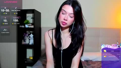 Hi everyone my name is Tina   online show from May 5, 11:43 pm