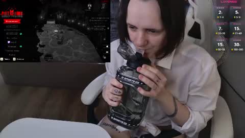 luna_loveeee online show from July 17, 6:37 am