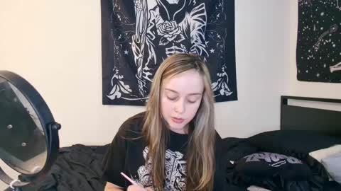 Luna online show from October 3, 10:07 pm