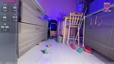 Luna Luuvz online show from June 16, 5:44 am