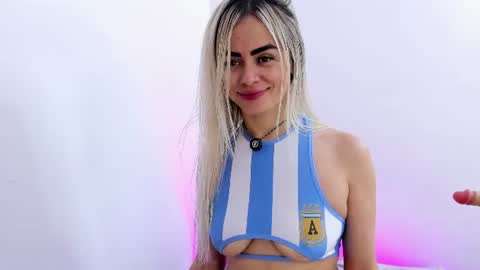 Luna Marquez online show from July 22, 7:49 pm