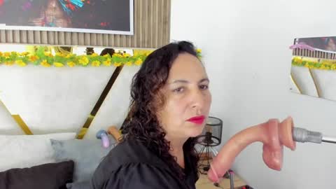 luna_naughty1 online show from June 22, 1:18 pm
