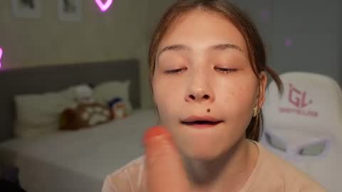 Sweet Luna online show from July 1, 6:16 pm