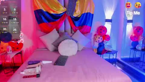 lunaa_moonn online show from June 19, 7:09 pm