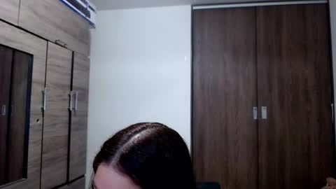 lunaa_sub online show from July 9, 7:40 pm
