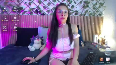 lunaaa_07 online show from May 13, 6:01 am