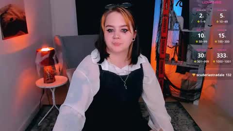 Li online show from October 24, 7:03 pm