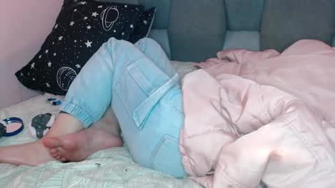 Luna  online show from December 15, 4:04 pm