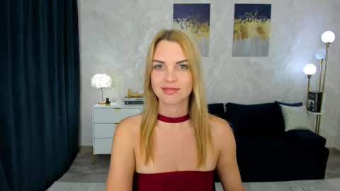lunaflinn online show from June 15, 3:31 am