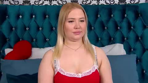 LunaHouston online show from March 8, 6:06 am