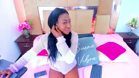 Luna online show from February 14, 1:40 pm