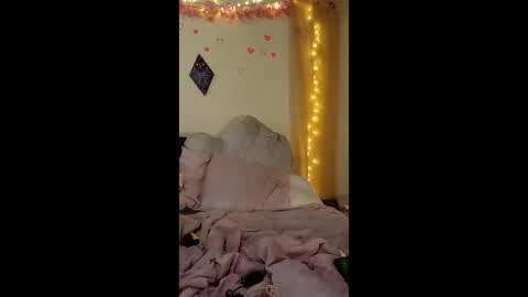 lunanova4 online show from January 10, 2:39 am