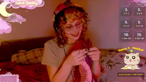 Luna online show from April 28, 9:30 pm