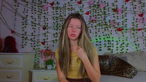 Luna Rishi online show from November 30, 6:20 am