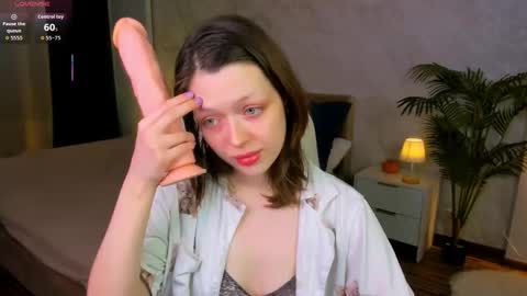 Lily online show from November 9, 5:33 am