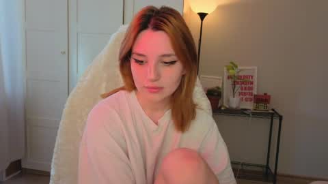 Kate online show from May 2, 9:59 am