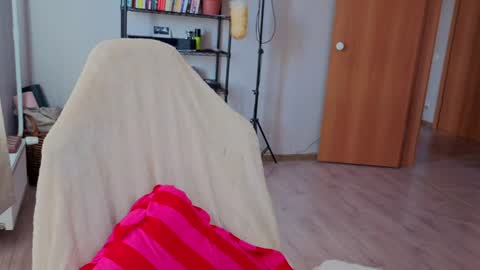 Kate online show from July 27, 9:06 am