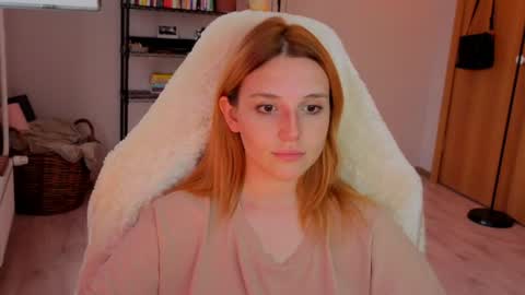 Kate online show from July 22, 1:35 pm