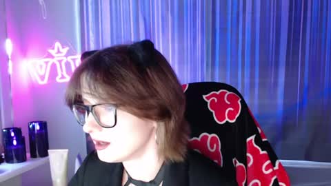 LunaXcherry online show from July 20, 5:04 pm
