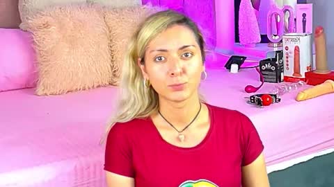 lunitadiva online show from December 21, 4:02 pm