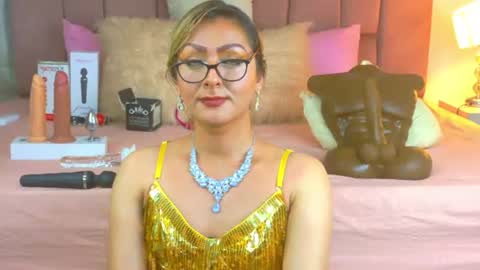 lunitadiva online show from July 30, 9:04 pm
