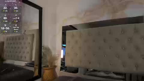 Snapshot of lunna__tylor chatting on September 24, 4:30 am lunna__tylor online show from September 24, 4:30 am