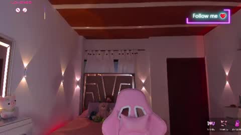 LUNA ROSE online show from July 27, 10:40 pm