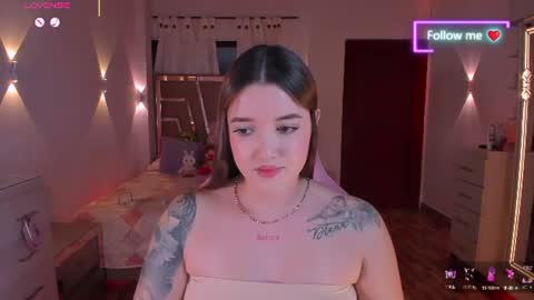 LUNA ROSE online show from August 1, 1:07 am