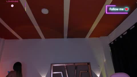 LUNA ROSE online show from February 11, 4:49 am